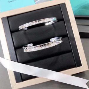 Tiffany & Co. classic 1837 bracelet